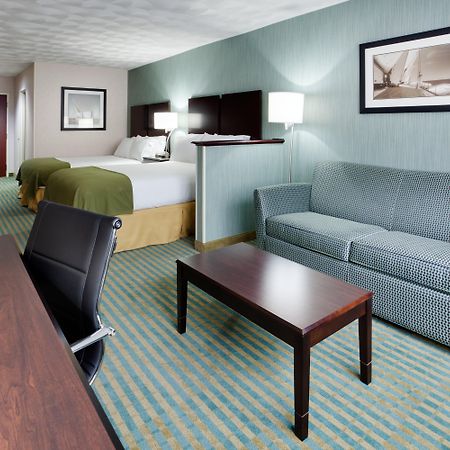 Holiday Inn Express & Suites Smithfield - Providence, An Ihg Hotel Room photo